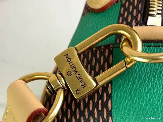 WIS LOUIS Messenger-24*24*8CM VUITTON Chess 0702